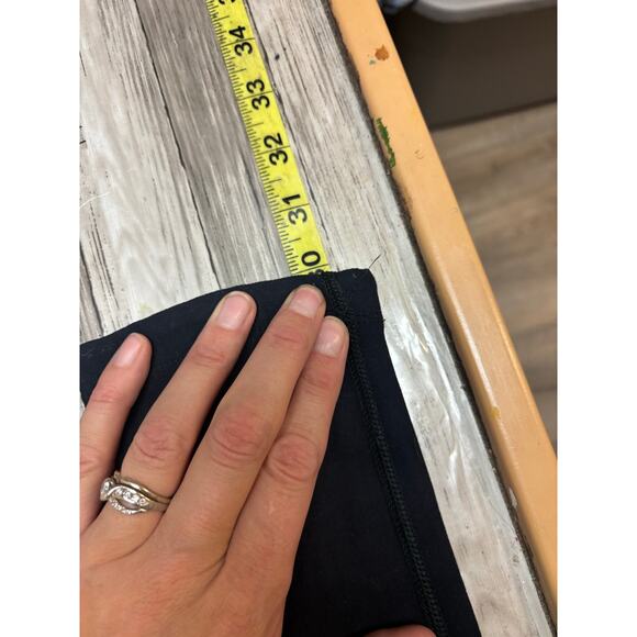 Under Armour Women's Black Leggings - Size Large - Picture 5 of 11